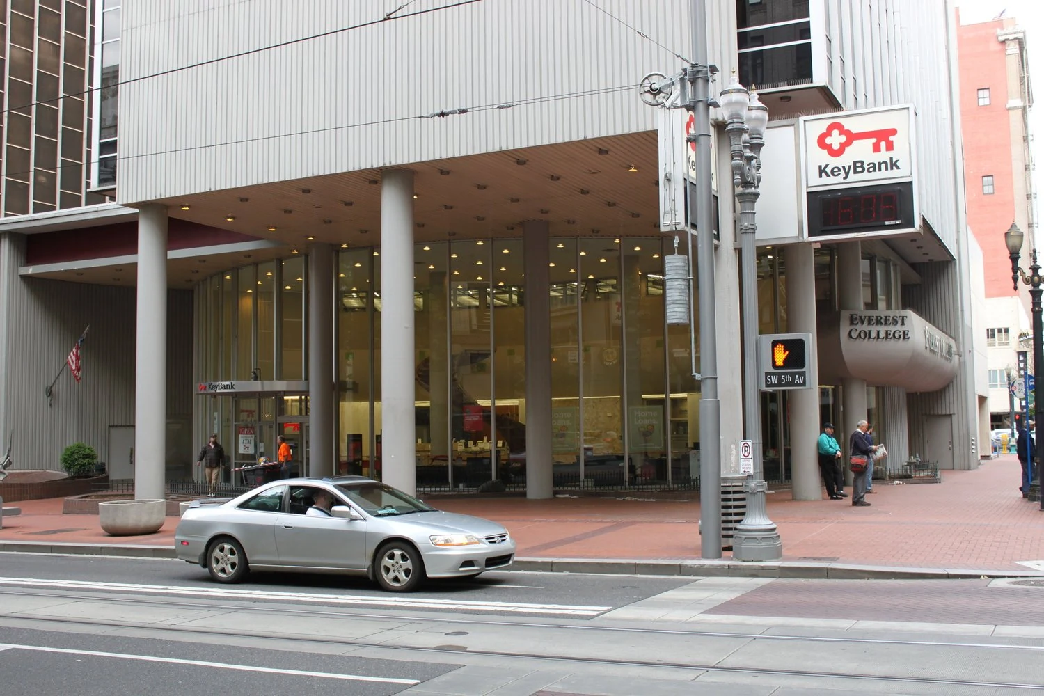 Financial Institutions — project photograph 6